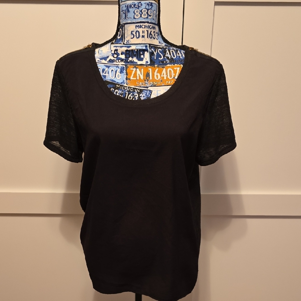 Attention Classic Black Short Sleeve Tee